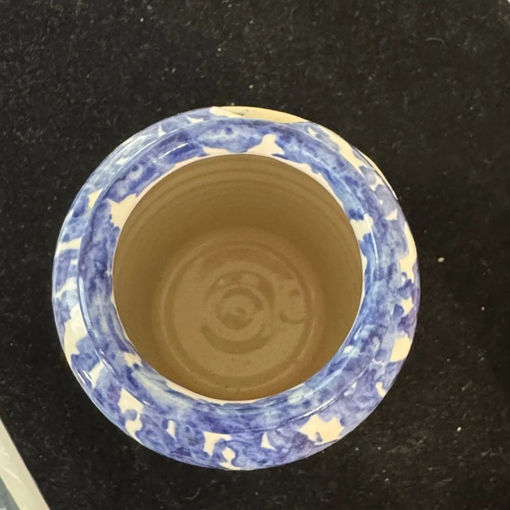 N/A ceramic jar